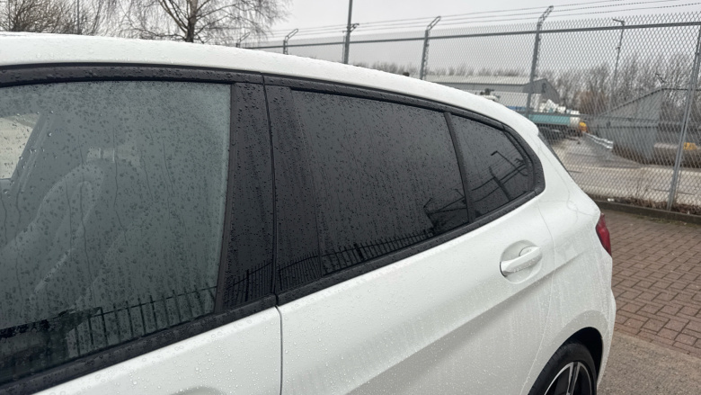 BMW 1 Series 118i M Sport 5dr Petrol Hatchback